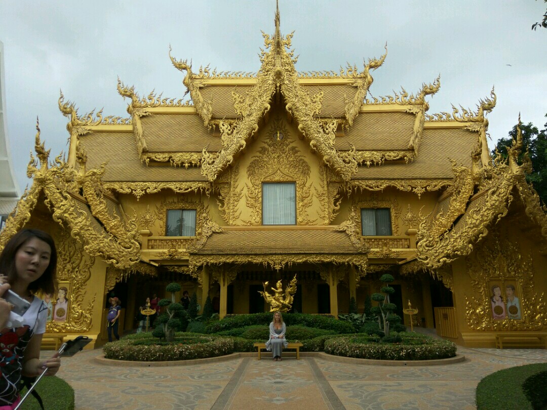 banos-templo-blanco