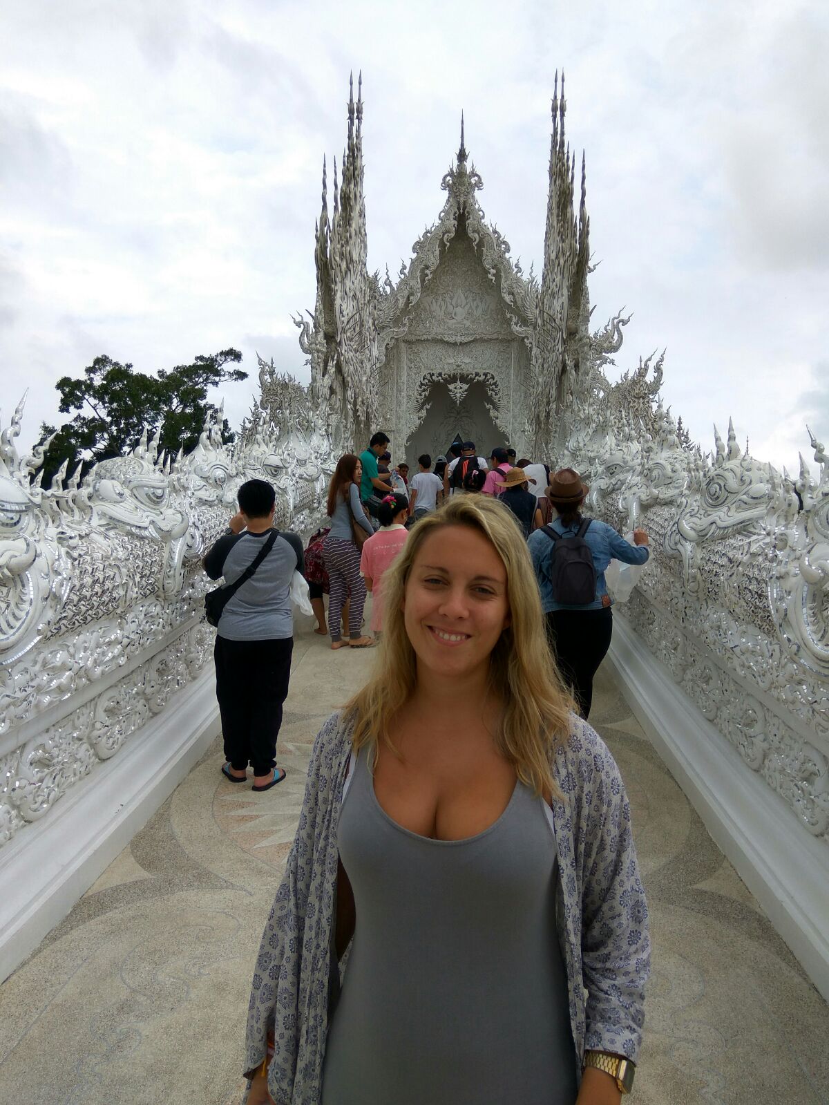 templo-blanco-detalles